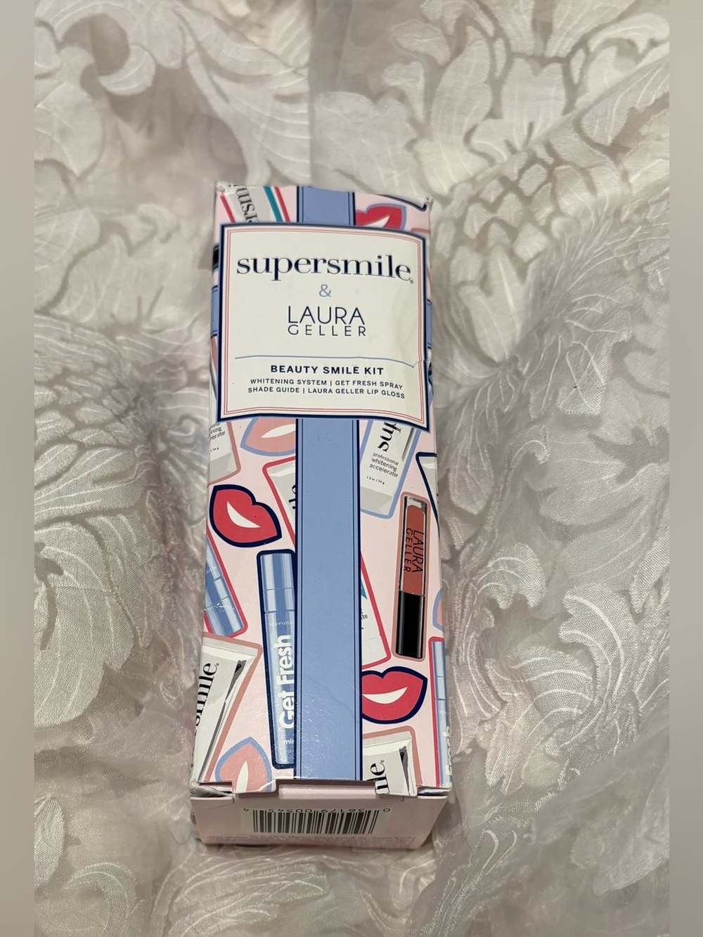 New. Super Smile & Laura Geller